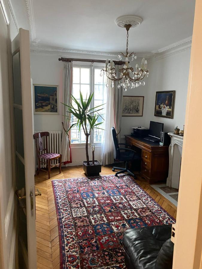 Bel Appartement Haussmannien - Gare De Lyon París Exterior foto